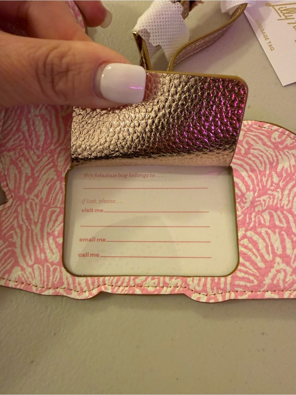 Lilly Pulitzer Zebra Shaped Luggage Tag in ‘Conch Shell Punk Zee Bebe’ - *NWT* - Picture 4 of 8